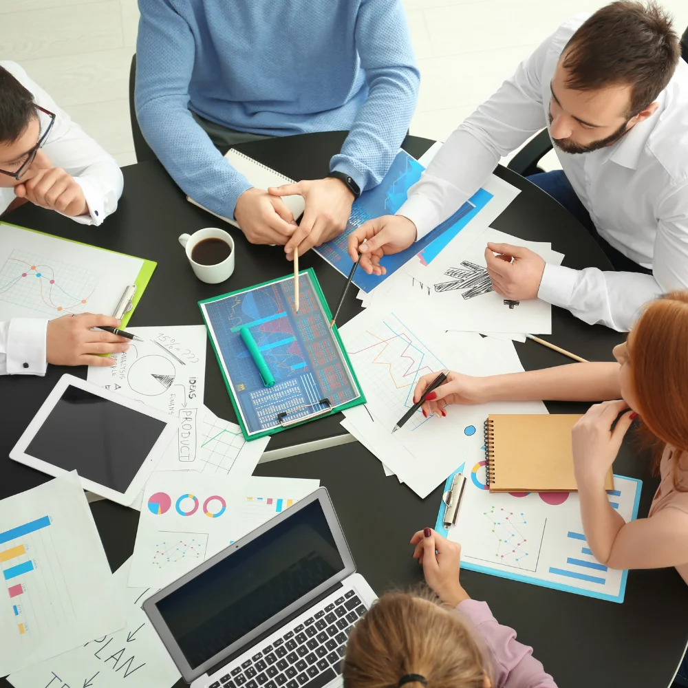 Expert team of corporate advisors